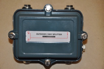 2-way Outdoor Splitter and Tap