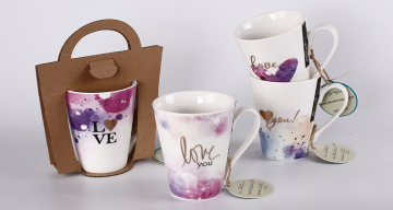 Tasses pour la promotion du festival
