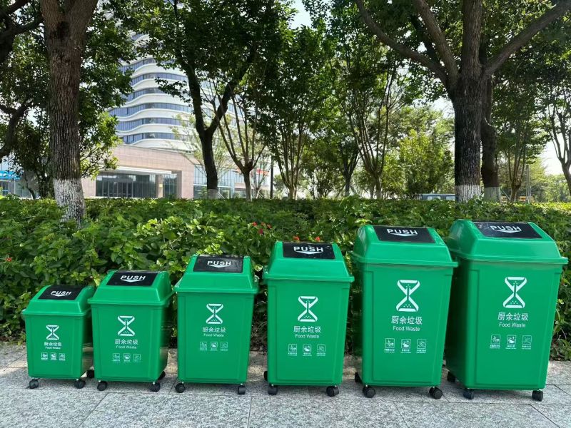 Eco-Friendly 15L-100L Plastic Trash Can with Swing Lid