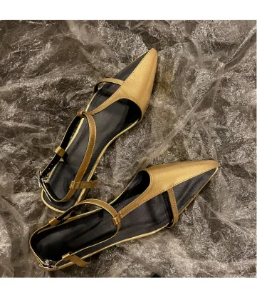 Wholesale Summer Women's Comfortable Leather Flat Sandals with 2cm Low Heel