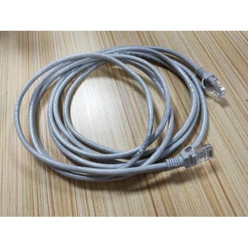 Kabel patch UTP CAT6 berkualitas tinggi