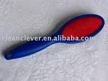 DOUBLE SIDED LINT BRUSHES