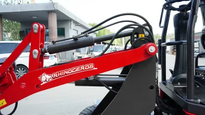 Rhinoceros backhoe loader XN228