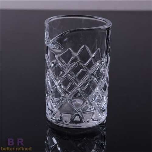 Hochtransparentes Mischglas mit geprägtem Muster