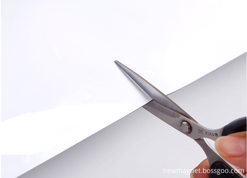 Cuttable whiteboard