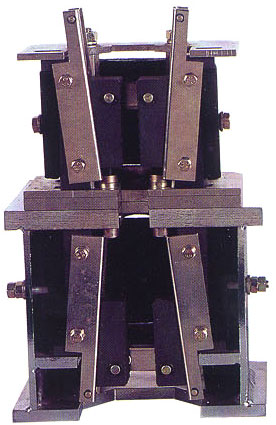 Two-way Elevator Safety Gear ,10mm / 16mm Width Of Guide Rails PB172