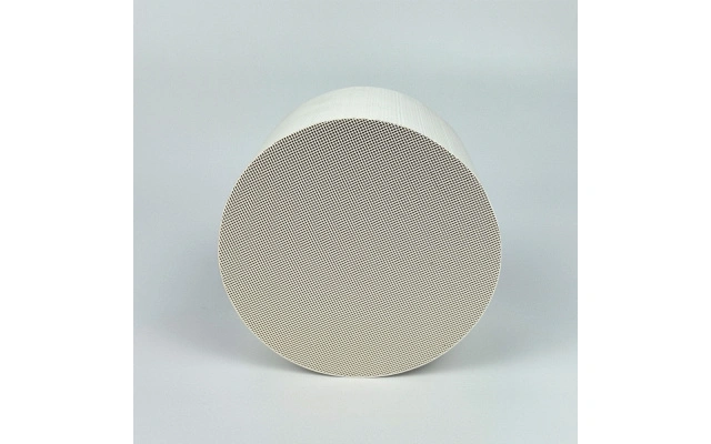 Quality testing laboratory for ceramic catalyst components