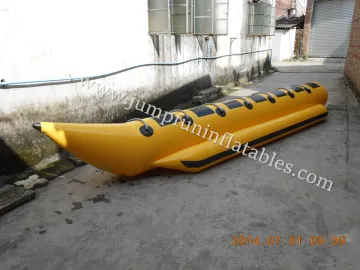 Cheap Banana Boat 8 persons Inflatable Banana Tube selling