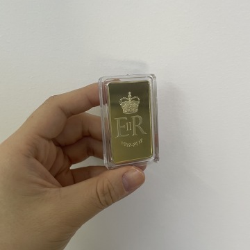 Massive goldplattierte Elizabeth -Gedenkkreisfahrzeugmünze zum Verkauf