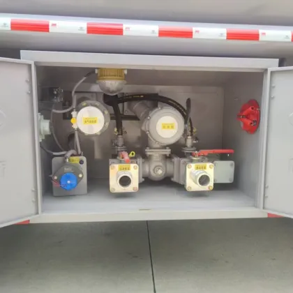 FAW Oil Tanker Truck for Efficient Fuel Transport