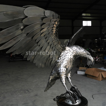 Robot Aniiamtronic Mech Iron Eagle