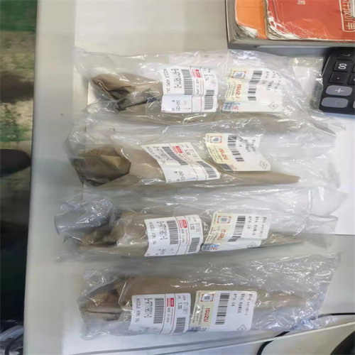 ISUZU 4HG1 Injector 8-97119811-0/8971198110