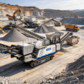 อุโมงค์เหมืองใต้ดินถนน Ultra Compact Crawler Mobile Crusher รัศมีวงเลี้ยวเล็กผู้จัดจำหน่ายที่ยืดหยุ่น