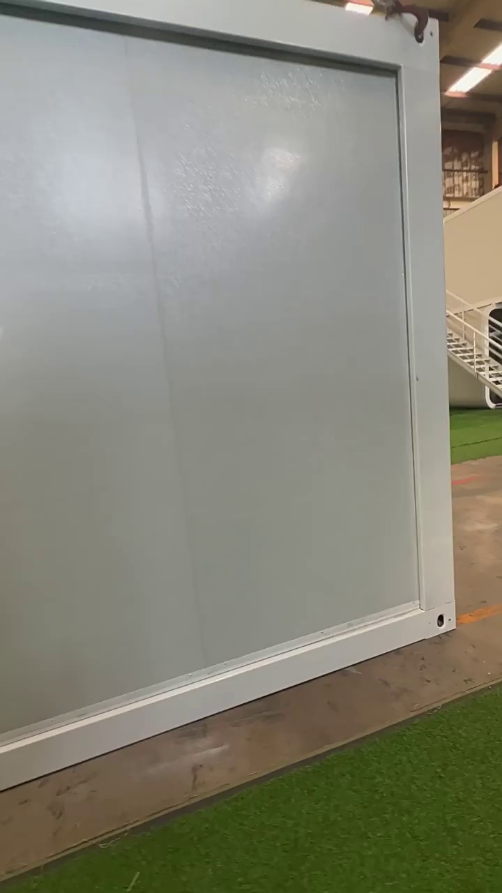 Durable Prefabricated Folding House for Flexible Use