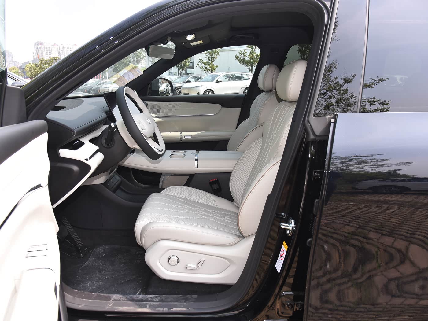 Qiyuan Q07 215 Luxury 2025 Model