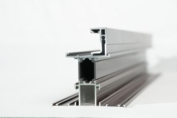 Coating aluminum profiles with silver powder