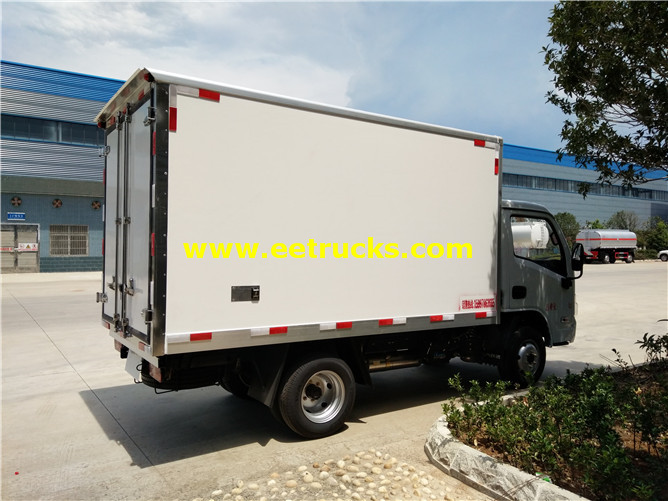 Yuejin 4x2 Reefer Cargo Van