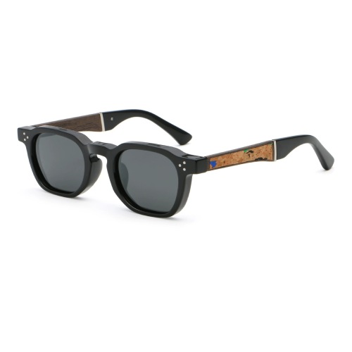 Polygon Retro Square Sunglasses with Wood‑Effect Temples