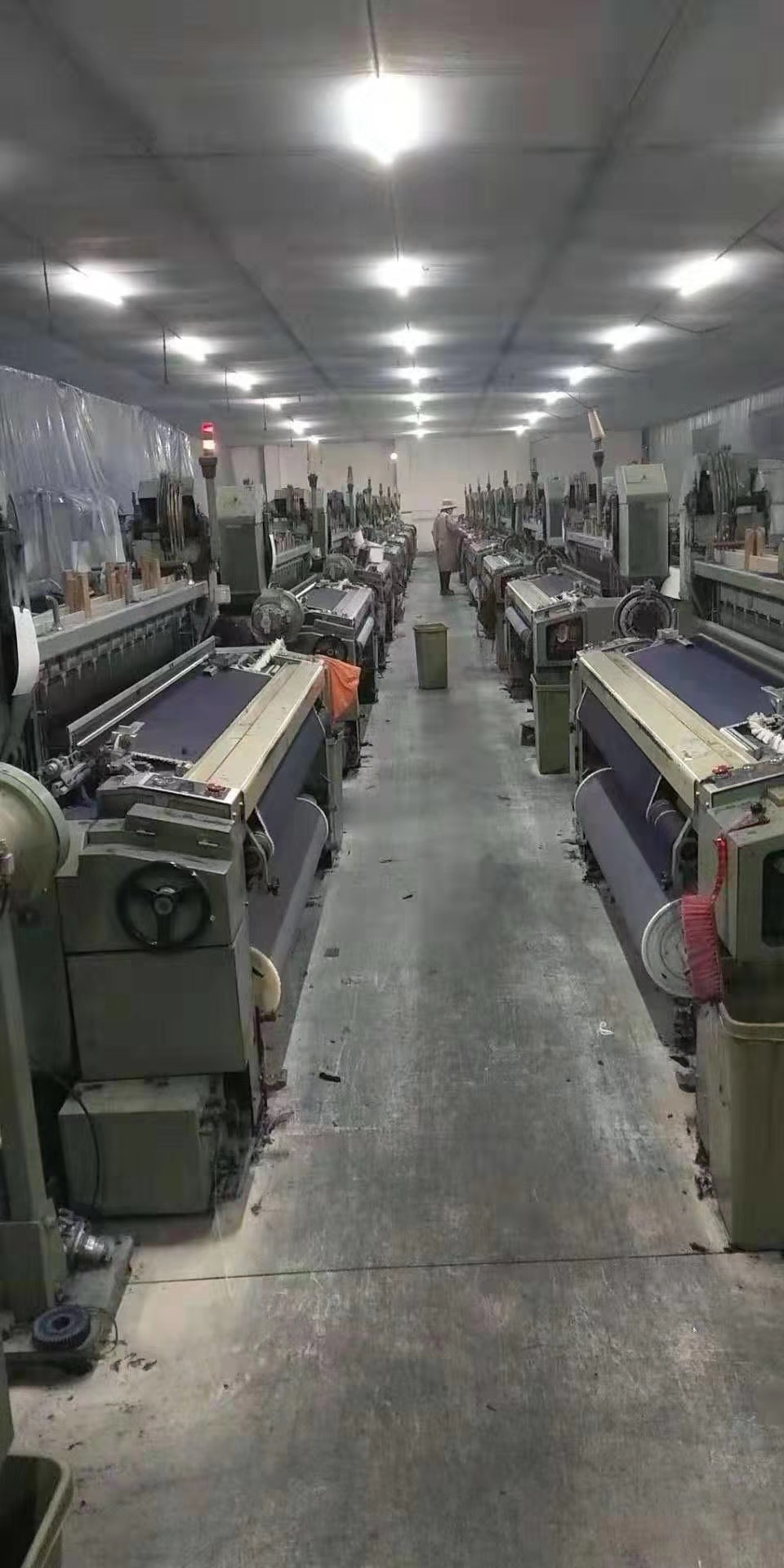 Second-hand textile machinery and equipment