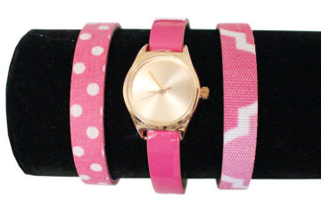 Waterproof Wrap Around Wrist Watch Match With Three Leather Strap