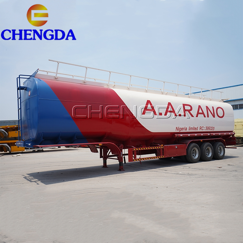 3 Axles Fuel Tanker 5