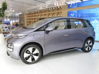 Wuling Baojun Cloud 460MAX: New Energy Electric Cars for Adults