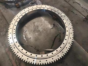 Swing bearing for excavator