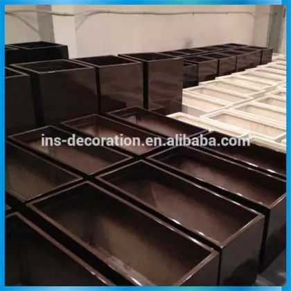 Long rectangular flower pot