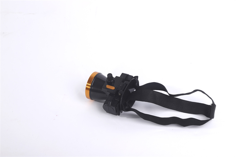 New High Quality Hunting Headlamp Rechargeable Dimming Outdoor Head Lamp