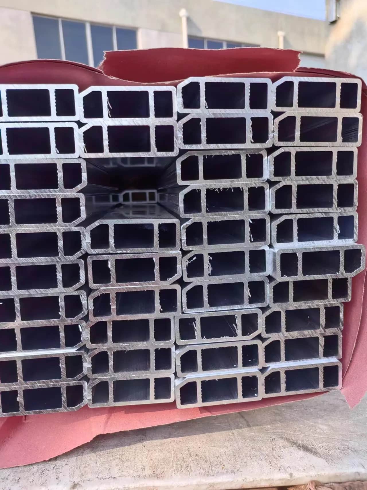 Anodized Aluminum Extrusion 6061 6063 Aluminum Tubing