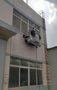 SERBOT IIN2020 building curtain wall cleaning machine