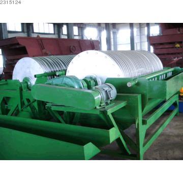 Iron ore processing magnetic separator