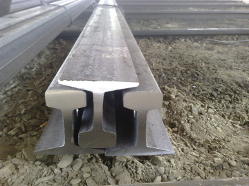 Hot Rolled U71mn 38kg/M Train Railway Steel Rail