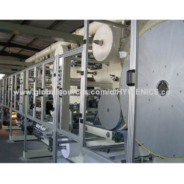 High-speed automatic disposable baby diaper manufacturing machine with raw materials supply