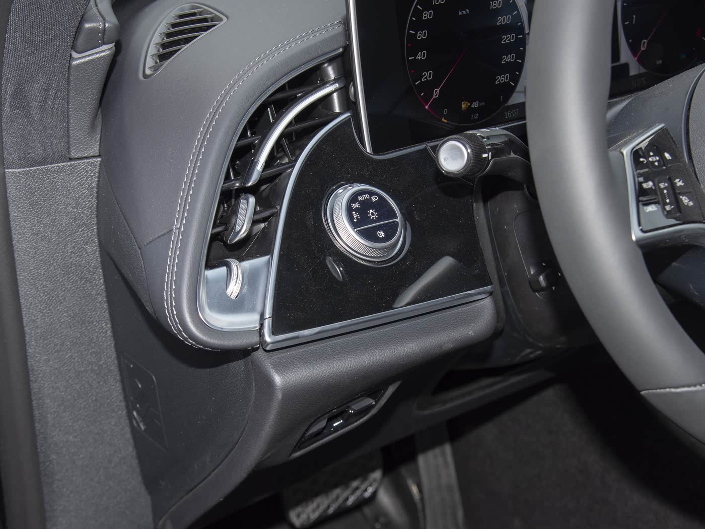 Benz E-Class 2025
