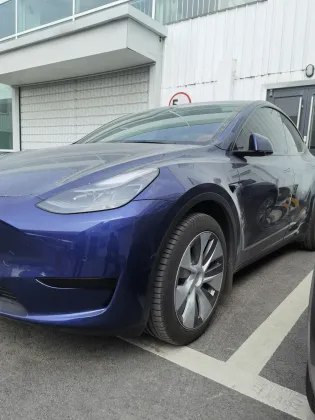 Chinese-Made Long-Endurance Electric SUV: Used Tesla Model Y