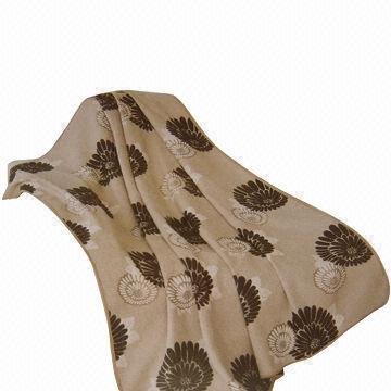Polyester jacquard blanket, various colours, designs and sizes are available