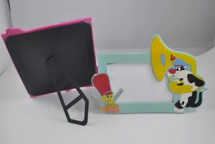 high sale standard design embossing funny tom and jerry 2D engraved rubber frame photoes