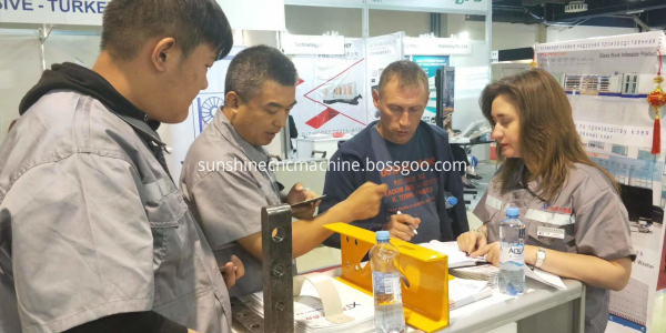 CNC angle line Moscow Exhibition