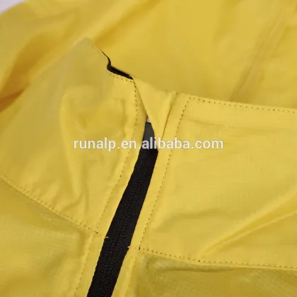 Men's outdoor yellow sport jacket with cap
