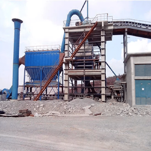 Wear-resistant and anti-clogging intermediate buffer silo