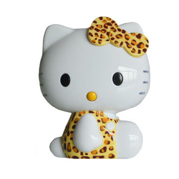 2014 Lovely KT Cat Power Bank for 8,000mAh Battery Capacity