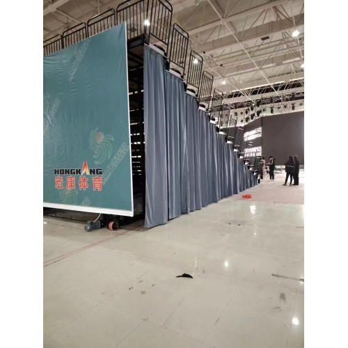 Manual soft seat telescopic bleacher