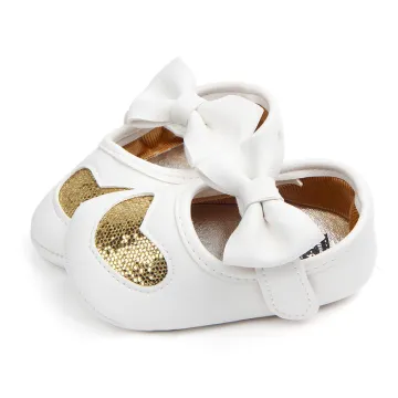 Wholesale Newborn Baby Girl Bling Bling Sequins Heart Soft Leather Prewalker Shoes