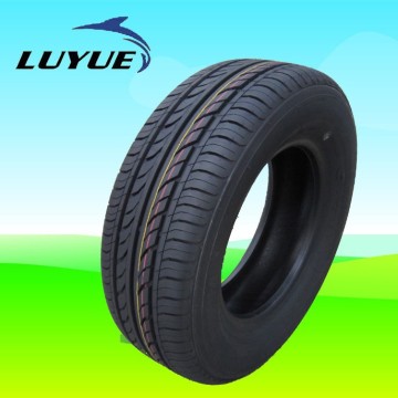pump to inflate car tire inner tube