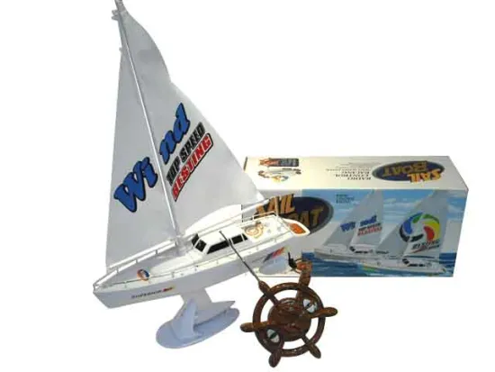 4 CHANNELS R/C SAILING BOAT