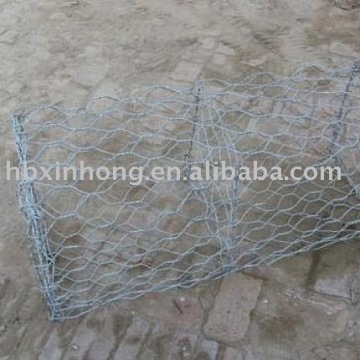 Hexagonal wire netting and gabions