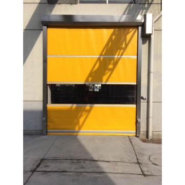 Porta a scatto in PVC ad azione rapida