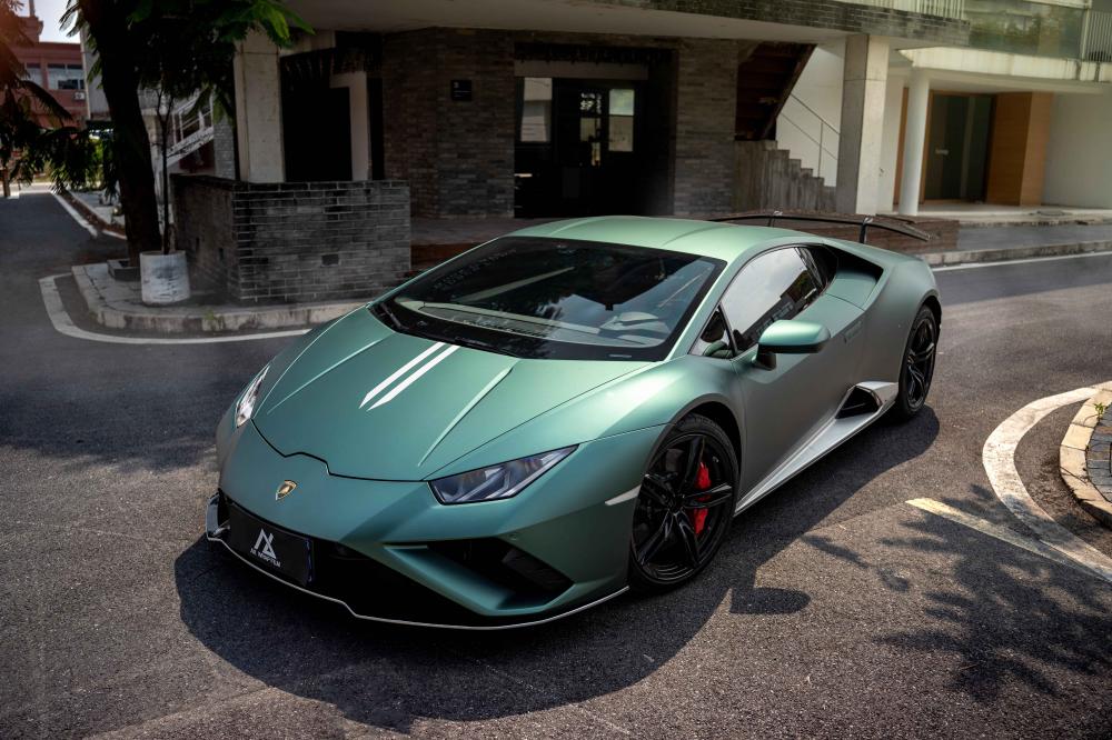 Ultra Matte Green Car Wrap