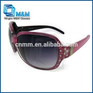 Trendy Woman Sunglssses With Diamond Eyewear Retainers